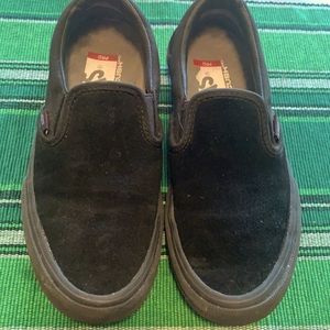 Blackout Vans slip on pro